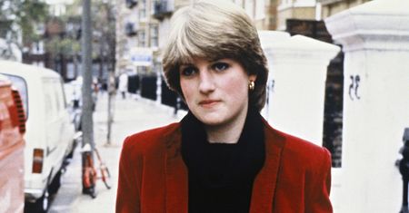 Księżna Diana miała sposób na paparazzi. Wystarczyła jedna bluza