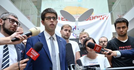 Sejmowa Komisja Zdrowia przyjechała do strajkujących rezydentów. Protest trwa, jutro propozycja lekarzy