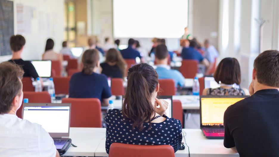 Targi dla świeżo upieczonych studentów są organizowane przez związek studencki