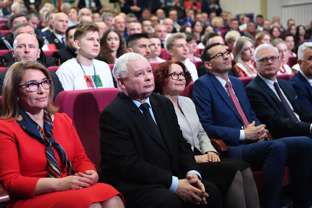 "Straszenie euro" zdominowało wystąpienie Jarosława Kaczyńskiego. Fala komentarzy