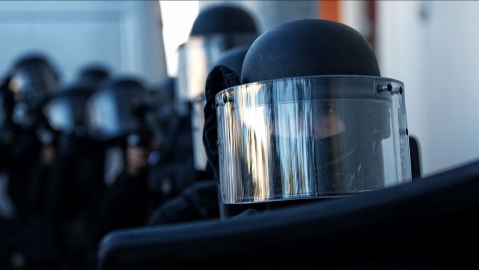 Policjant kontaktował się z terrorystami 