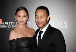 John Legend i Chrissy Teigen nie szczędzili sobie czułości na czerwonym dywanie