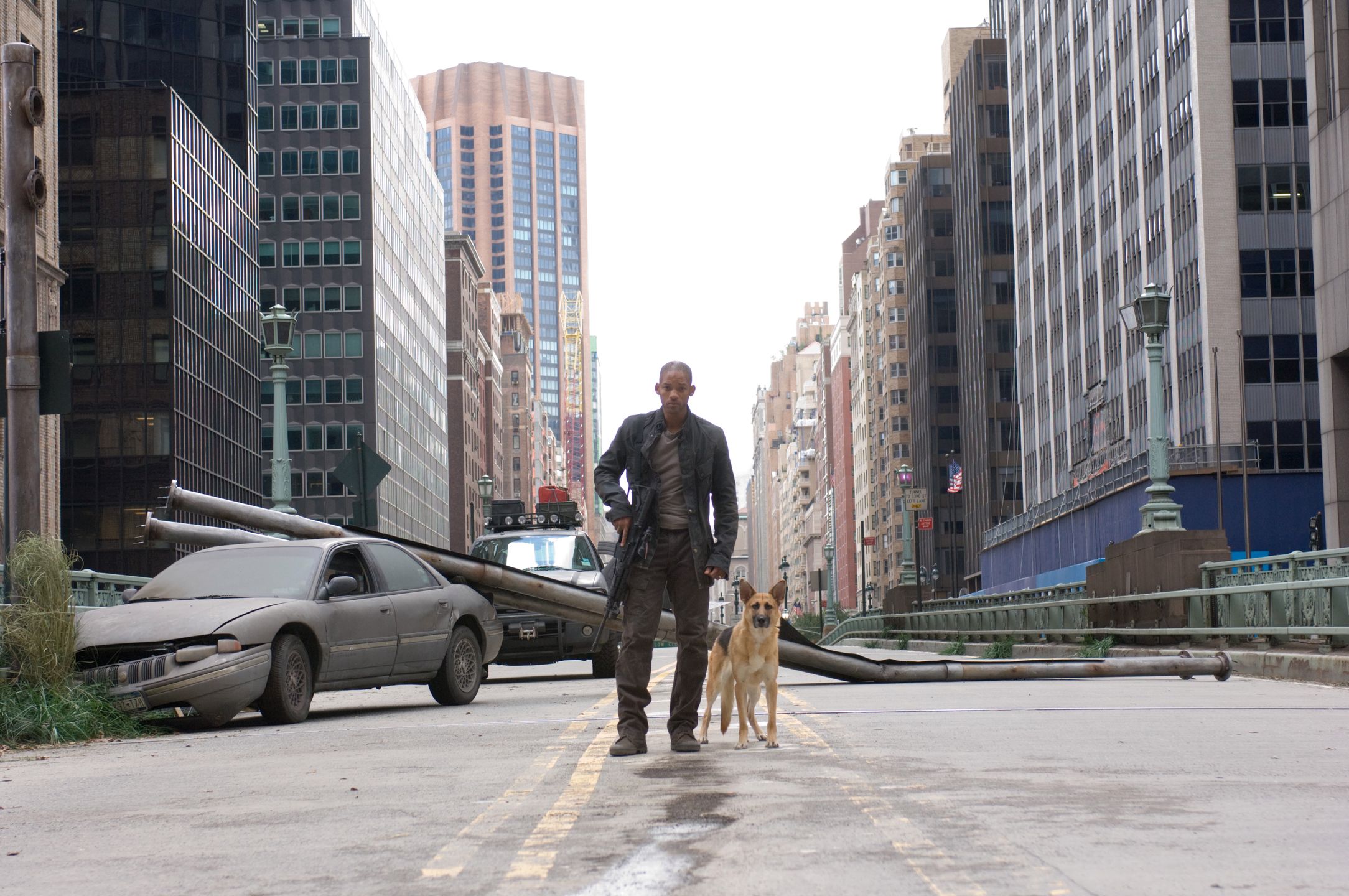 WILL SMITH stars as Robert Neville in Warner Bros. Pictures’ and Village Roadshow Pictures’ sci-fi action adventure “I Am Legend,” distributed by Warner Bros. Pictures. 
PHOTOGRAPHS TO BE USED SOLELY FOR ADVERTISING, PROMOTION, PUBLICITY OR REVIEWS OF THIS SPECIFIC MOTION PICTURE AND TO REMAIN THE PROPERTY OF THE STUDIO. NOT FOR SALE OR REDISTRIBUTION 