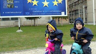 Elektroniczne odliczanie przed wstąpieniem Węgier do UE (fot. AFP)