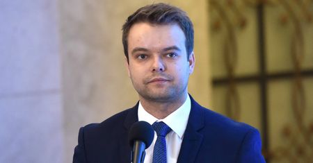 Bochenek: premier Szydło nie podjęła żadnych decyzji ws.dymisji w rządzie