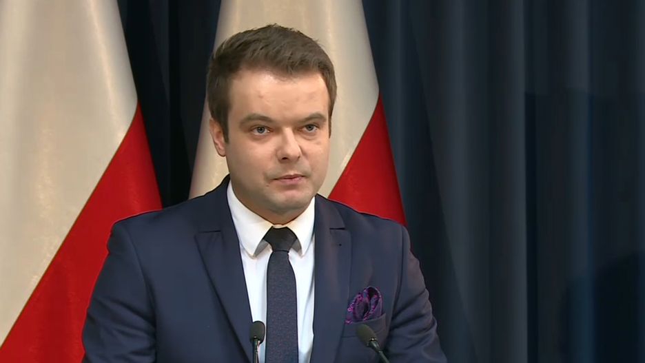 Zdaniem rzecznika rządu Rafała Bochenka marszałek województwa próbuje politycznie rozgrywać sytuację po nawałnicy