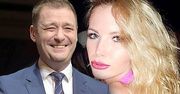 Nowa kochanka Jacka Rozenka zmieniła styl! Na Sylwestrze w Miami była seksowną różową landrynką! Roxi Gąska chce być teraz klonem Dody?