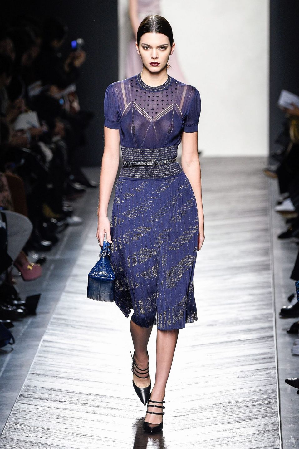 Kendall Jenner, pokaz kolekcji Bottega Veneta jesień-zima 2016/2017 (fot. ONS)