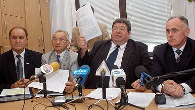 Posłowie wykluczeni z Samoobrony