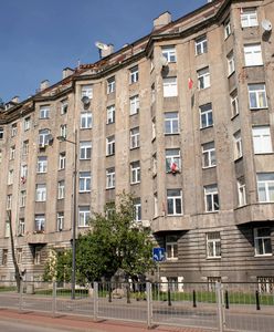 Załatali dziury po pociskach z powstania. "To jest niedopuszczalne"