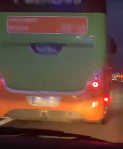 Blokował pas karetce na A4. Kierowca nie przyznaje się mimo nagrania