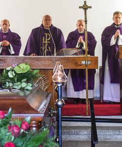 Pogrzeb Bohdana Smolenia. Tak żegnano znanego satyryka i aktora