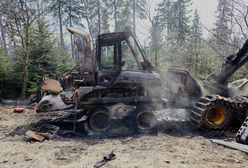 Spalili harvestera. Zostawili leśnikom wiadomość "wycofajcie się"