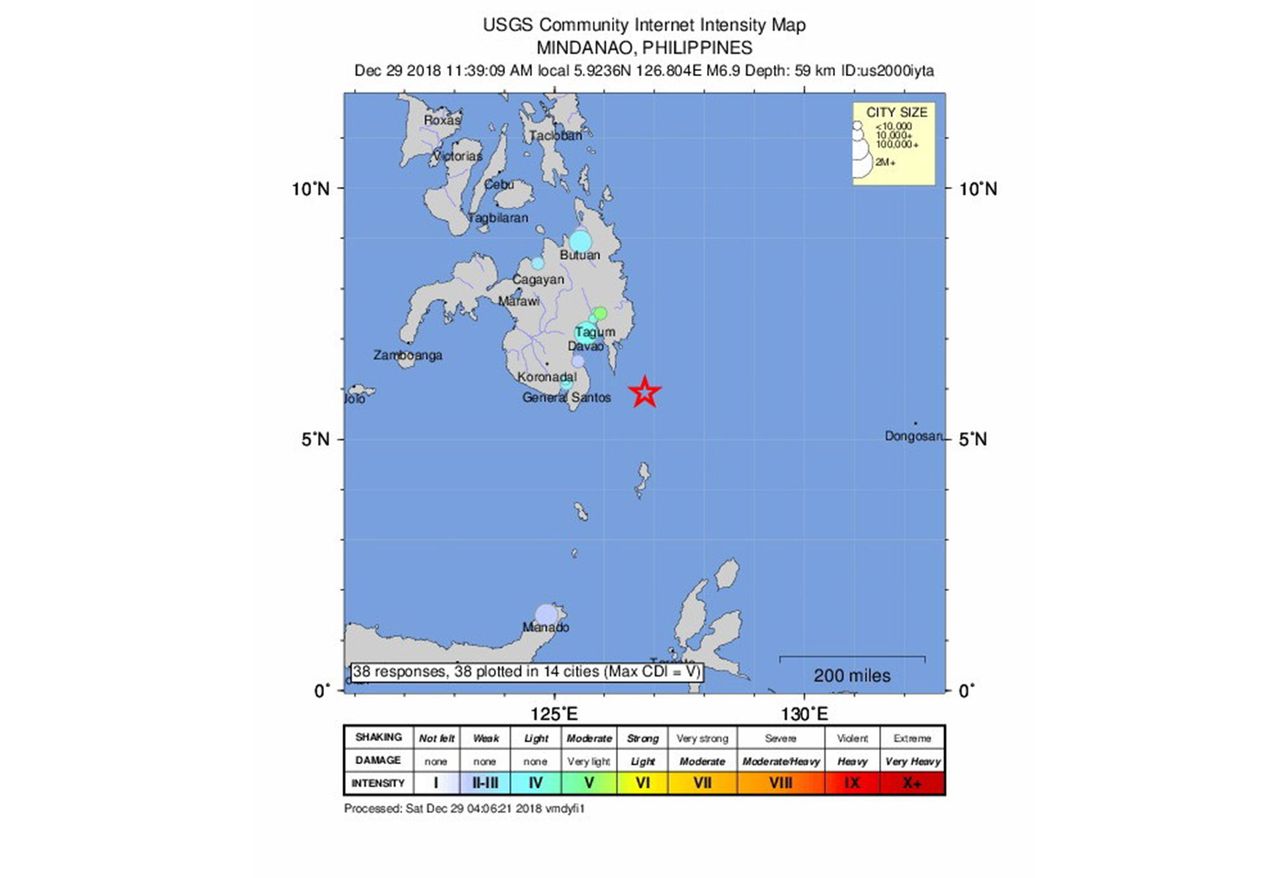 Silne trzęsienie ziemi na Filipinach. Strach przed tsunami