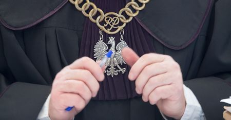 Lębork. W pożarze kamienicy zginęło rodzeństwo. 20-latek skazany na dożywocie