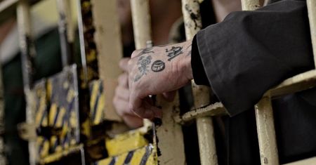 Polscy więźniowie przechodzą na islam. Mają w tym swój cel
