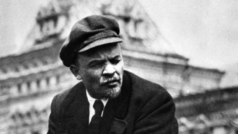 Widmo światowej rewolucji krąży nad światem