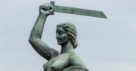 Krystyna Krahelska - dziewczyna z Polesia została symbolem Warszawy