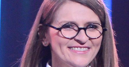 Irena Kamińska-Radomska szaleje na wakacjach! Ma rozwiane włosy i zmysłowe ubranie! Istne przeciwieństwo wizerunku z "Projekt Lady"!