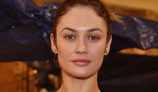 Olga Kurylenko ma koronawirusa. Odpowiada, dlaczego nie jest w szpitalu