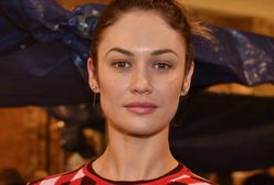 Olga Kurylenko ma koronawirusa. Odpowiada, dlaczego nie jest w szpitalu