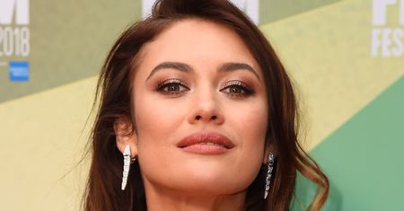 Zmysłowa Olga Kurylenko w czarnej kreacji. Wyglądała olśniewająco