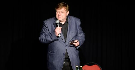Olaf Lubaszenko ma problemy z chodzeniem. Choroba niszczy jego stawy