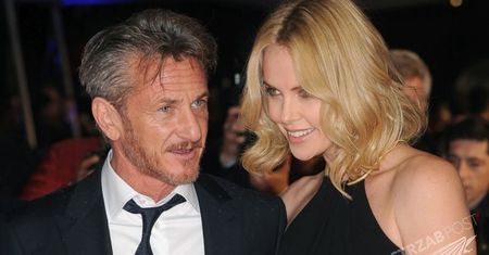Sean Penn próbuje odzyskać Charlize Theron [WIDEO]