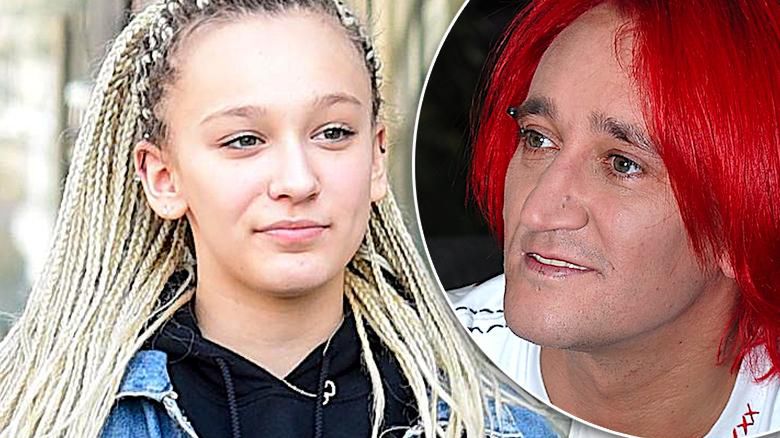 Fabienne Wiśniewska ma niebieskie włosy