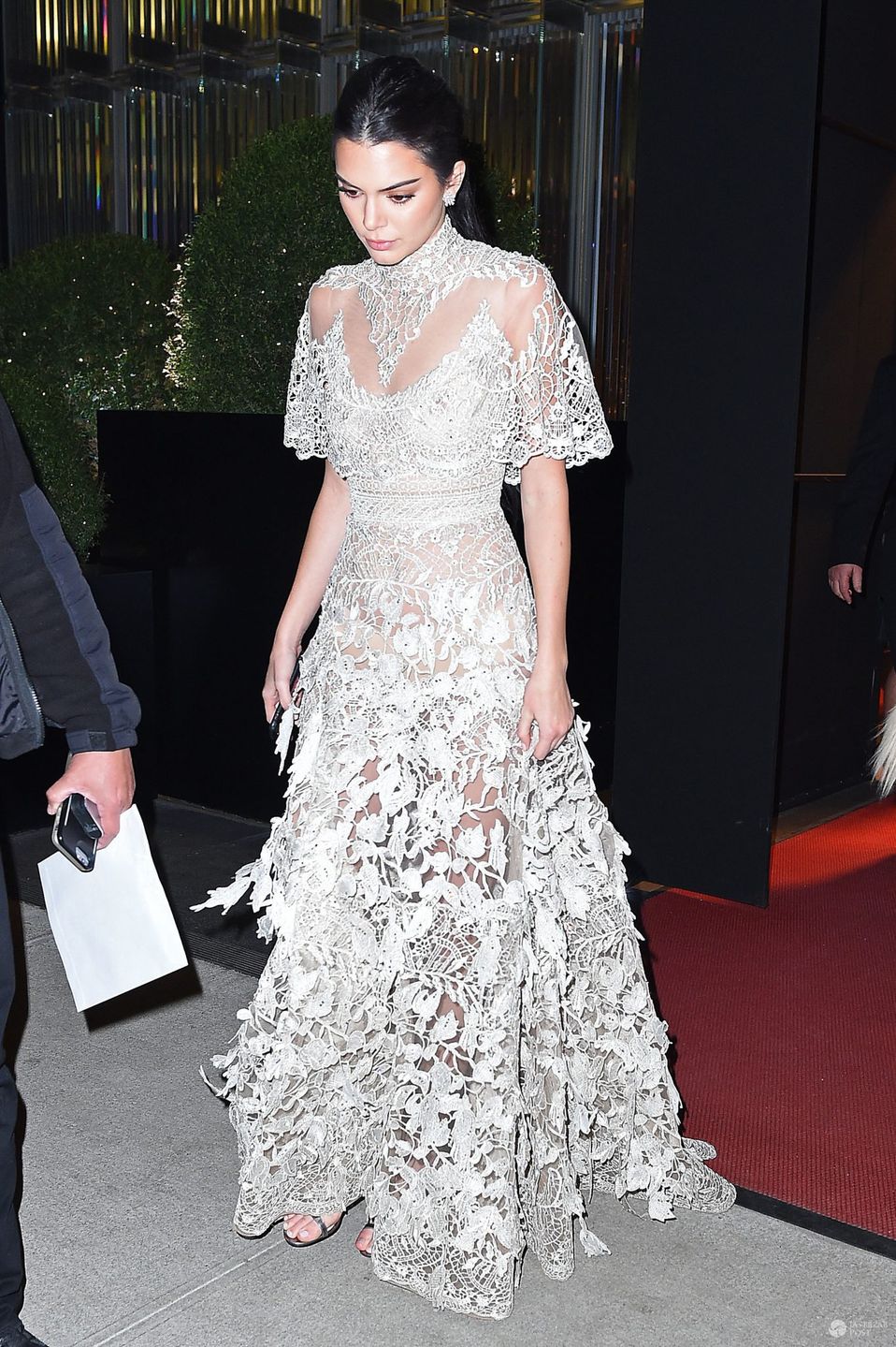 Kendall Jenner w wieczorowej kreacji