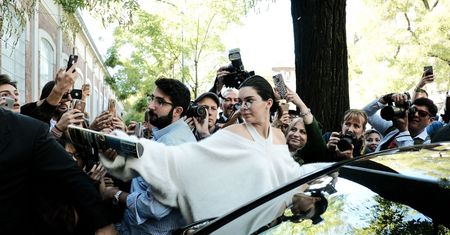 Kendall Jenner w eleganckiej stylizacji. Wydoroślała?