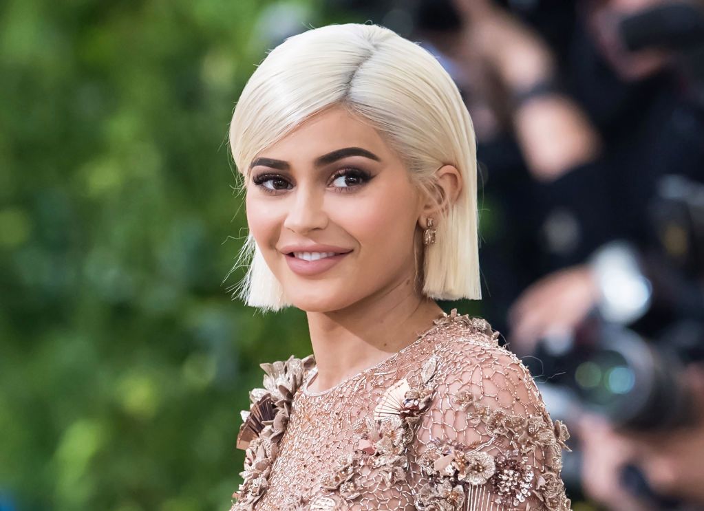 Zrobili zrzutkę, aby pomóc Kylie Jenner stać się miliarderką