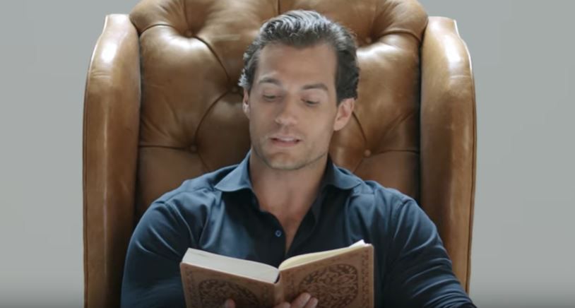 Henry Cavill czyta książkę Sapkowskiego. 5 minut życia musicie poświęcić i to obejrzeć