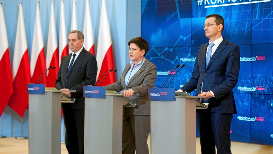Minister Henryk Kowalczyk na konferencji z premier Beatą Szydło i wicepremierem Mateuszem Morawieckim