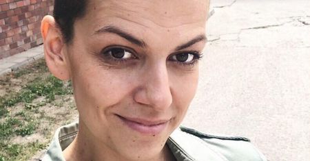 Alżbeta Lenska zgoliła włosy. "Nowe życie, nowa fryzura"