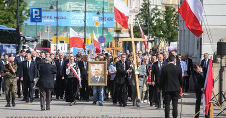 Obchody 86 miesięcznicy smoleńskiej. Interweniowała policja