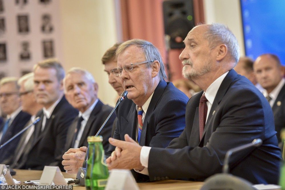 Śledczy wystąpili o wyniki badań podkomisji smoleńskiej