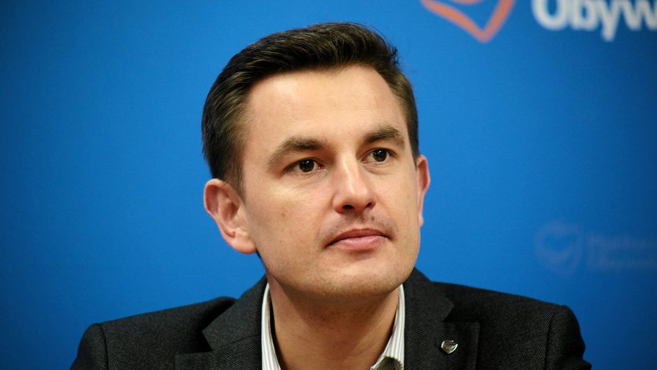 Polityk przekazał słynne serduszko na licytację