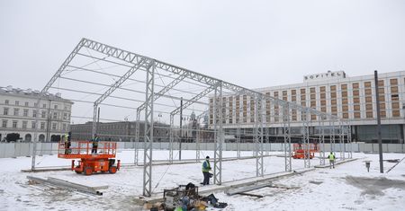 Plany PO ws. pomnika smoleńskiego. "Gdy PiS przegra, rozbierzemy go"