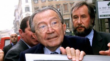 Giulio Andreotti oczyszczony z zarzutów