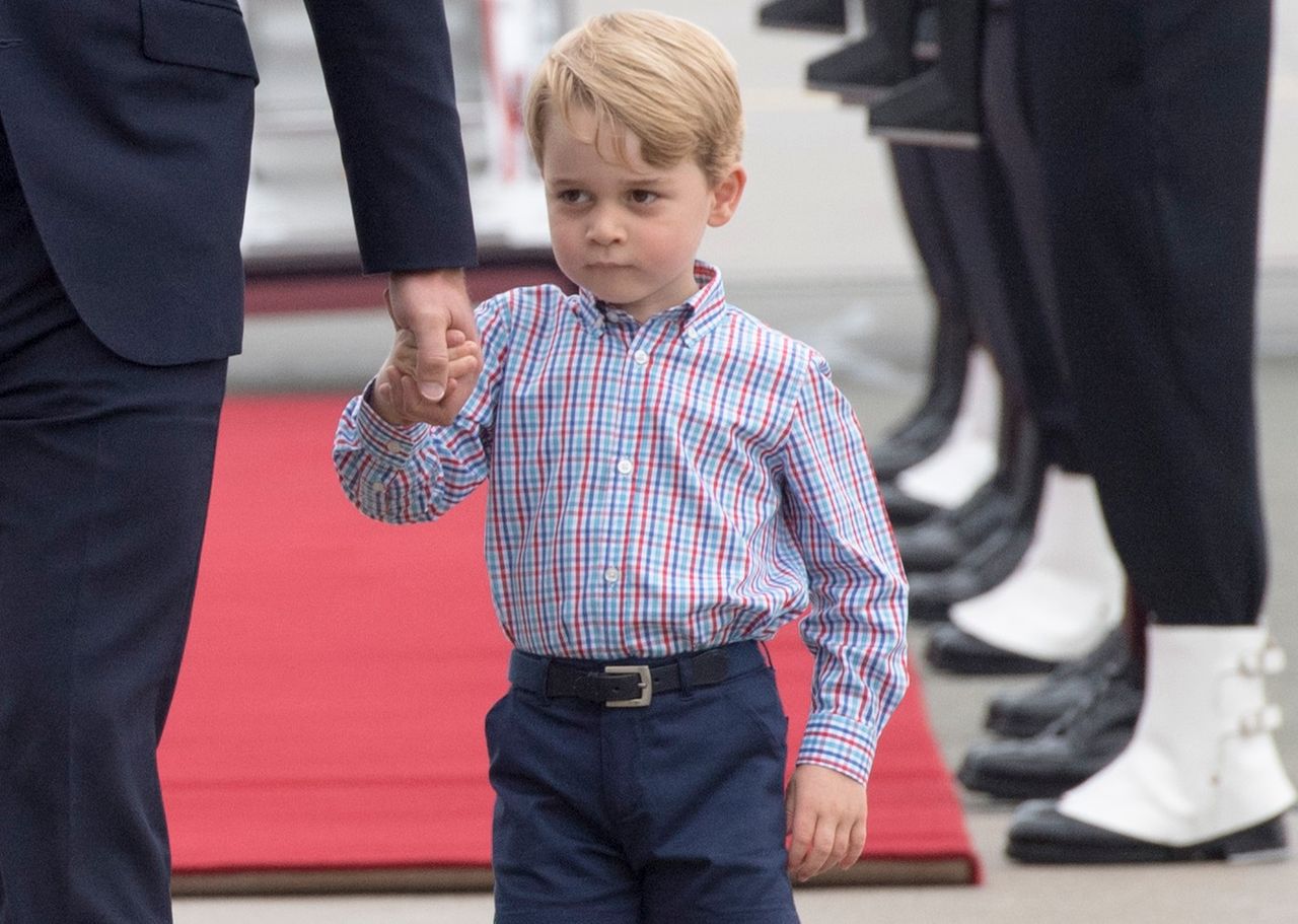 Czy kupilibyście dla swoich dzieci koszulę, którą miał na sobie książę George w Polsce?