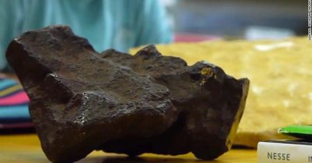 Meteoryt przez lata podpierał drzwi. Okazało się, że jest wart ponad 375 tysięcy złotych