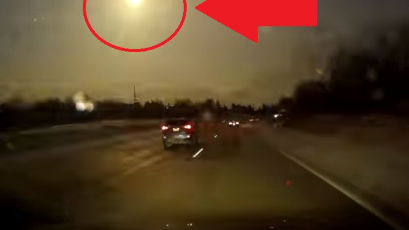 Meteor rozświetlił całe niebo