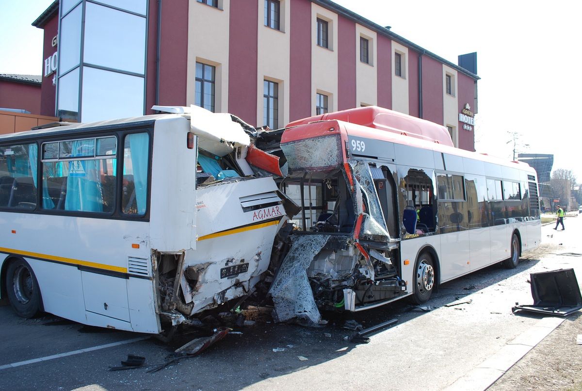 Rzeszów. Zderzenie dwóch autobusów