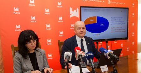 Nocna sprzedaż alkoholu w Płocku. Mieszkańcy zabrali głos, decyzja przed radnymi