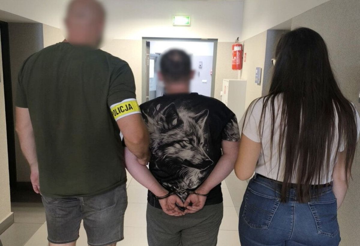 25-latek strzelał do przechodniów. Oto, co znaleźli w jego mieszkaniu