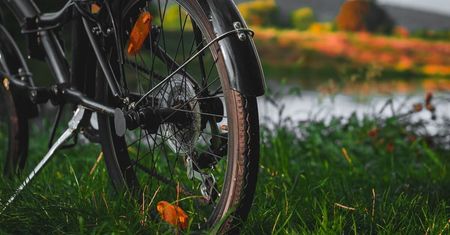 Jak zadbać o opony rowerowe, aby jeździć bezpiecznie?