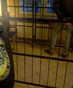 Śląsk. 27-latek zniszczył 11 samochodów i drzwi stacji paliw