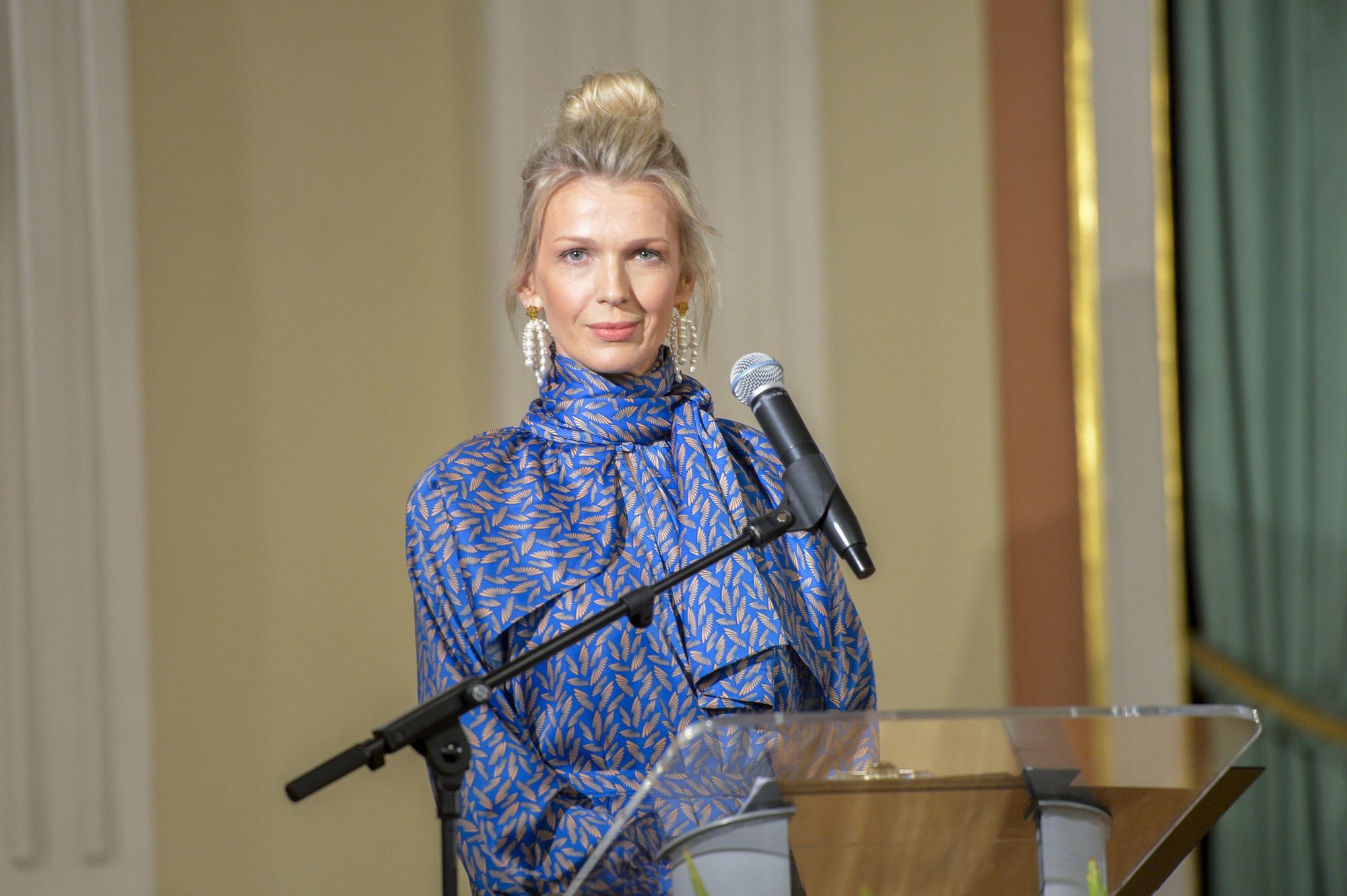 Magda Mołek rozprawia o polskim Kościele