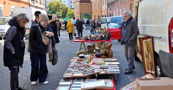 Kwietniowa Giełda Staroci w Lublinie. Tłumy miłośników vintage